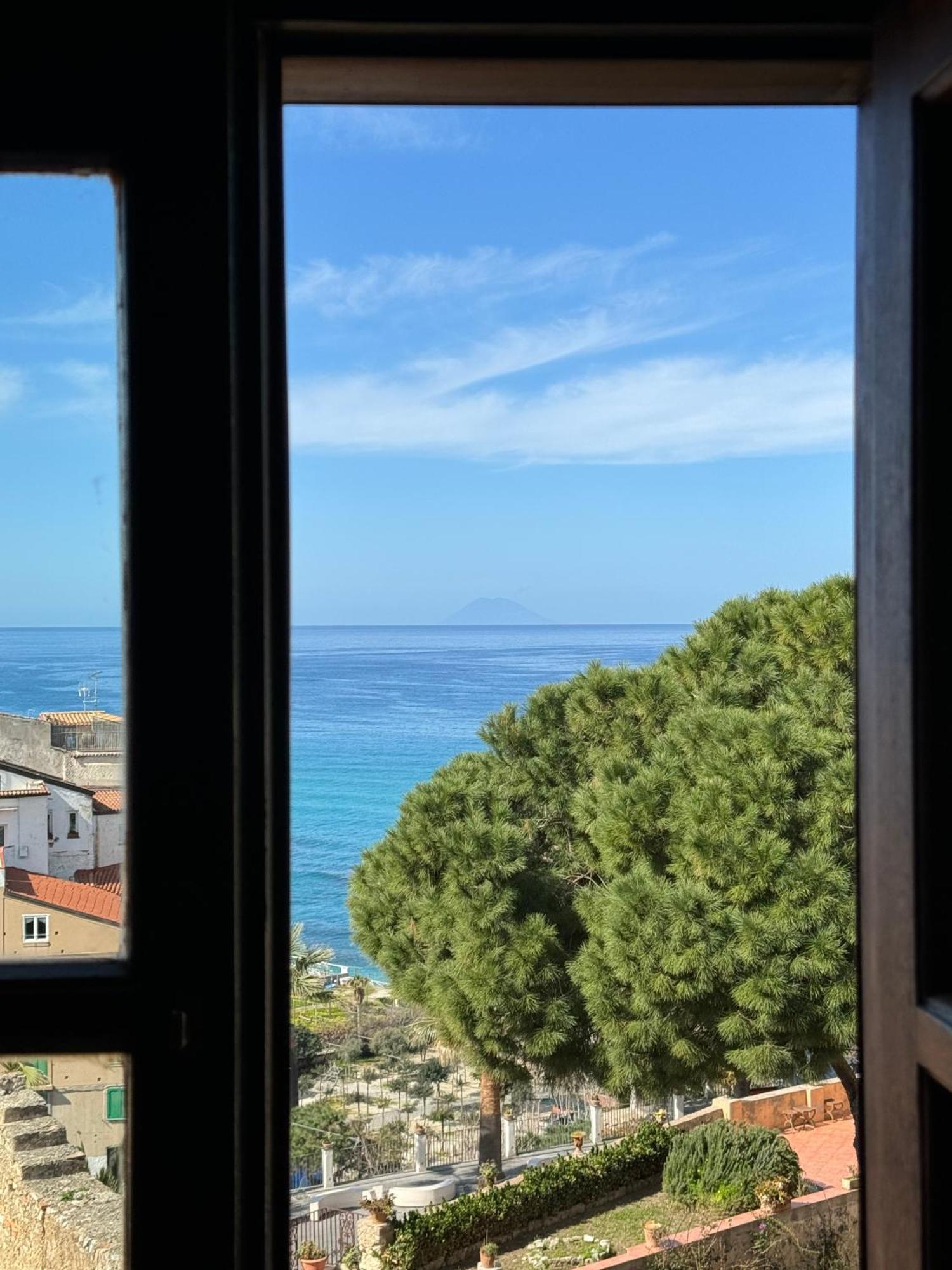 B&B Rivellini Tropea Eksteriør billede