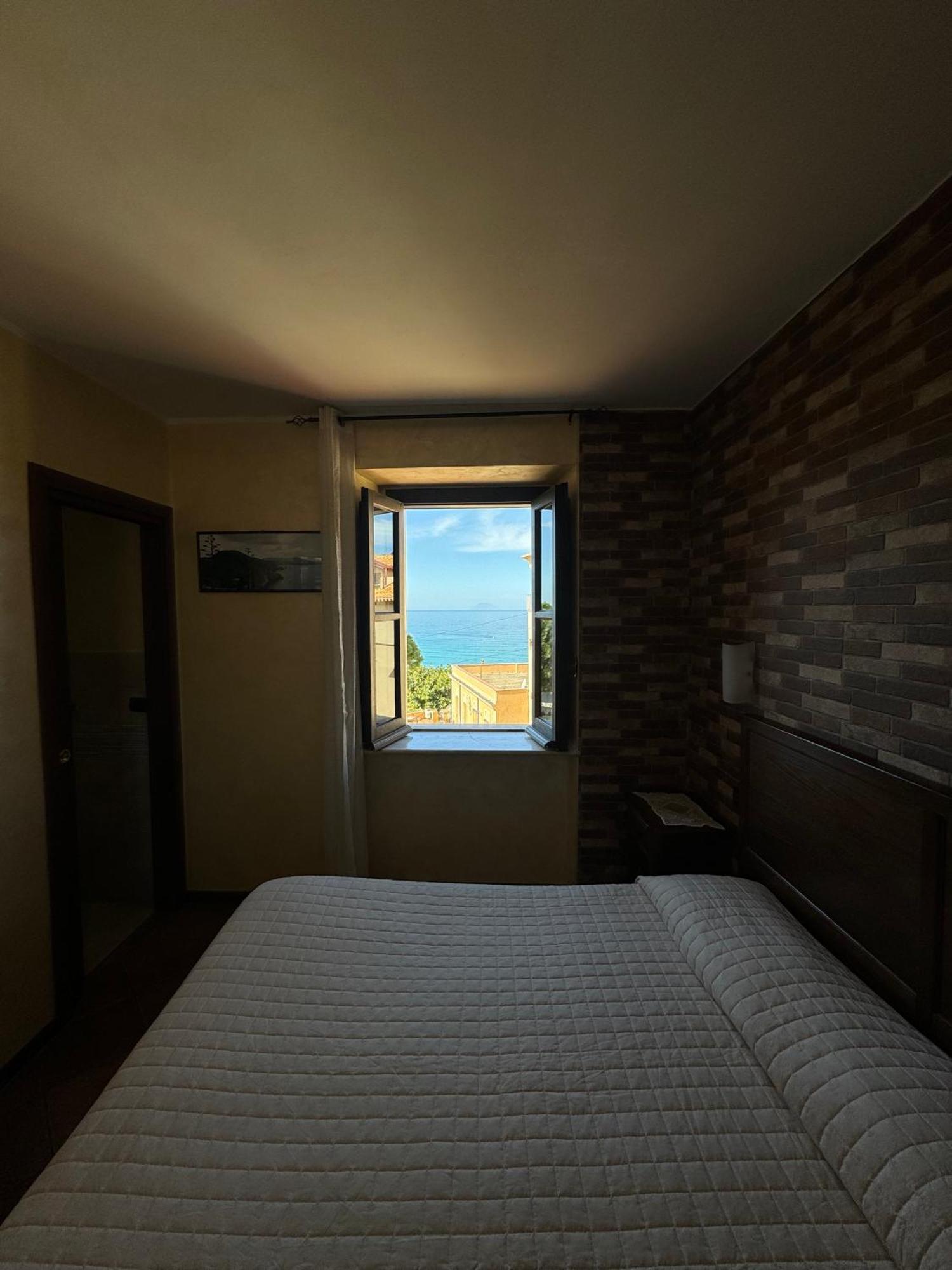 B&B Rivellini Tropea Eksteriør billede